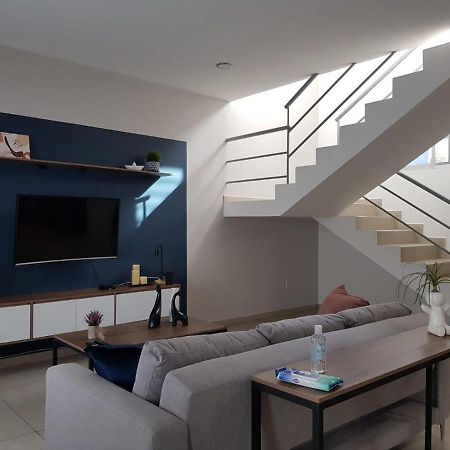 Casa Azul Turquesa Excelente Ubicacion Facturamos Villa Guadalajara Exterior foto